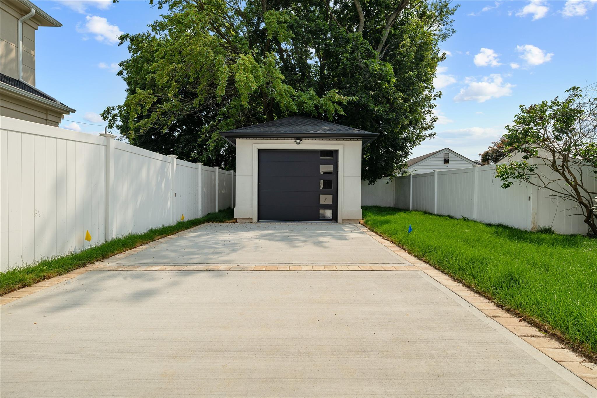Single Family Cedar  Nassau County, NY 11801, MLS-877811-33