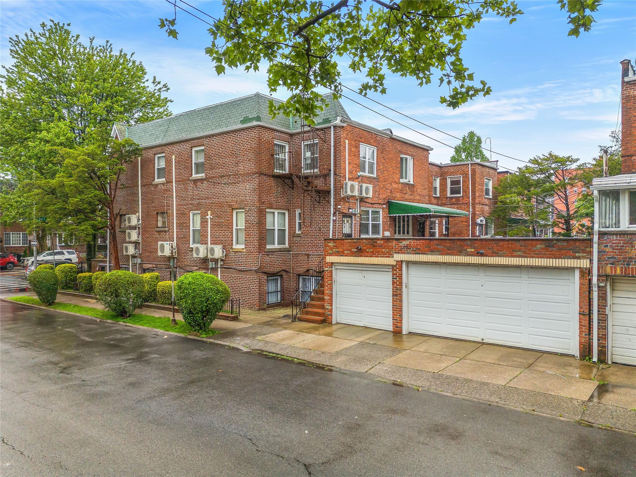 Single Family Avenue K  Brooklyn, NY 11234, MLS-877816-28