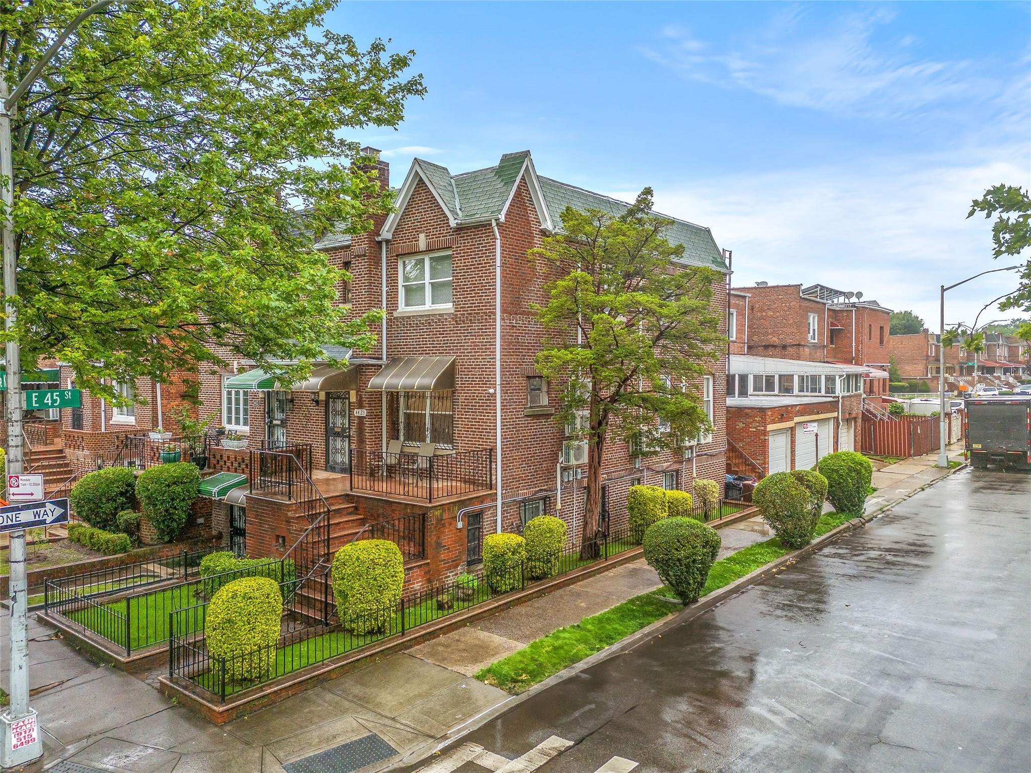 Single Family Avenue K  Brooklyn, NY 11234, MLS-877816-31
