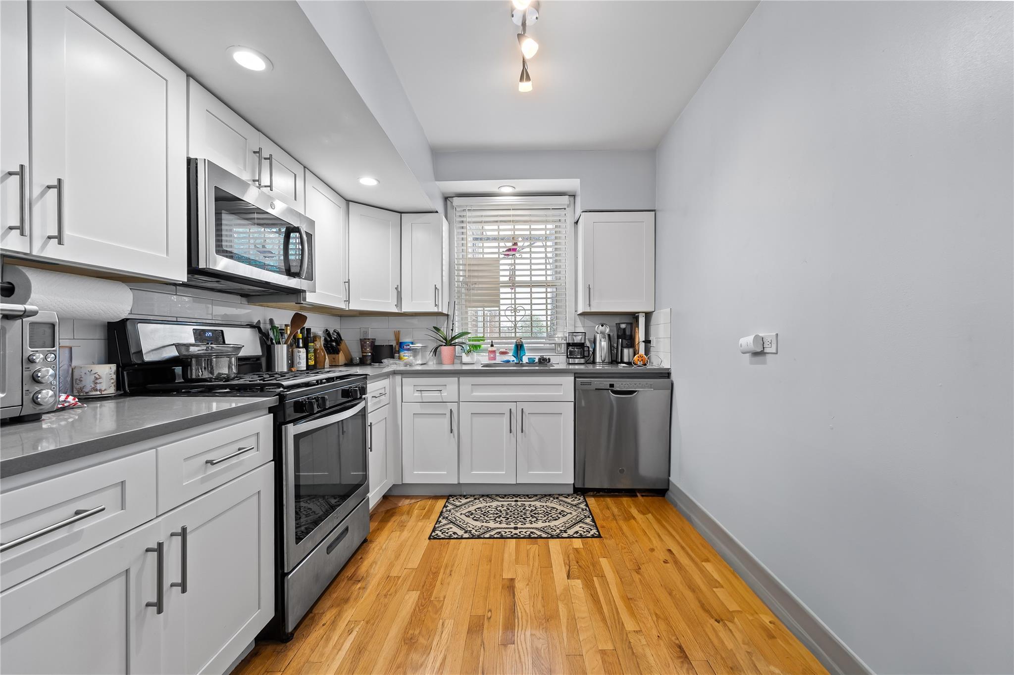 Single Family Avenue K  Brooklyn, NY 11234, MLS-877816-4