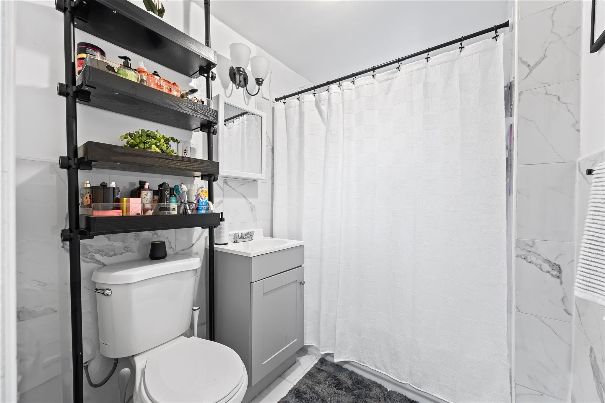 Single Family Avenue K  Brooklyn, NY 11234, MLS-877816-6