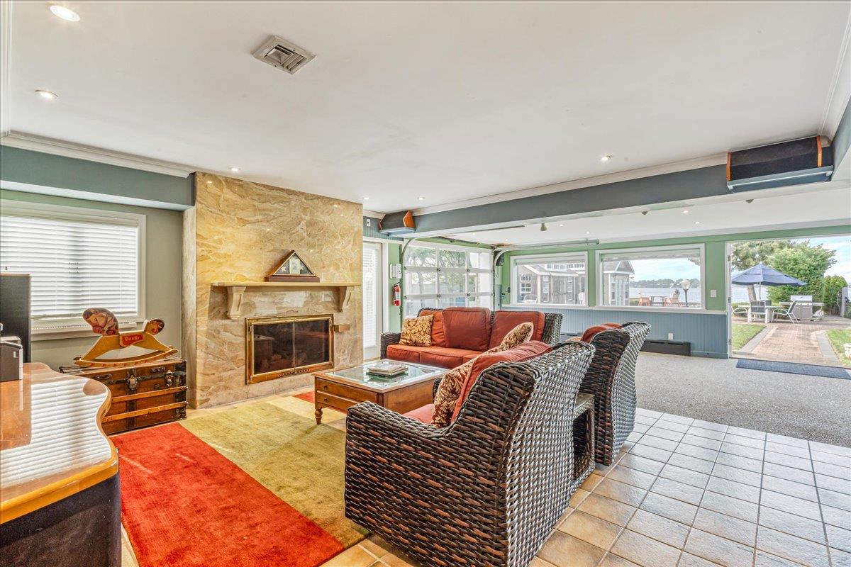 Single Family Riverside  Queens, NY 11357, MLS-877840-26