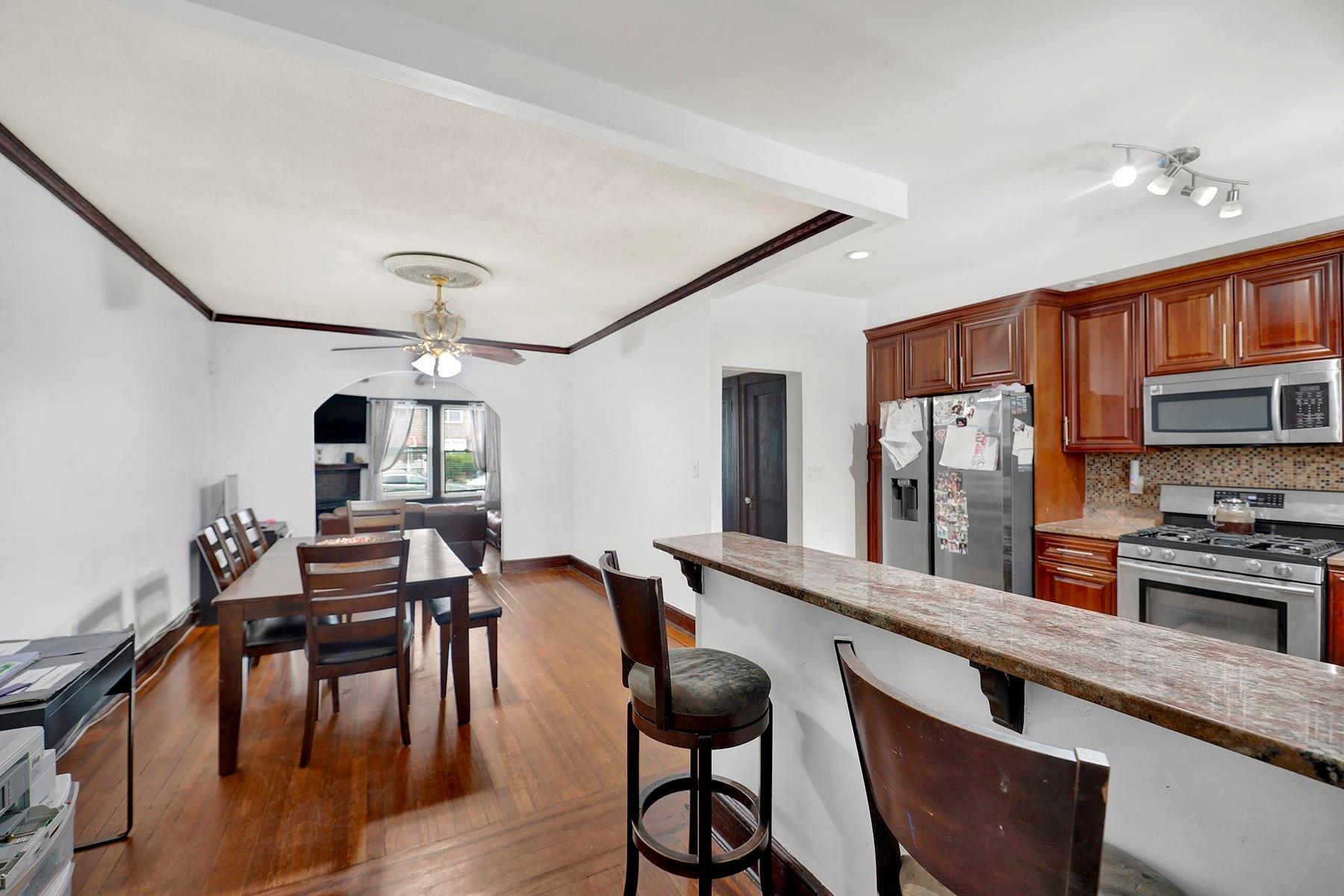 Single Family Anderson Rd  Queens, NY 11434, MLS-877846-11