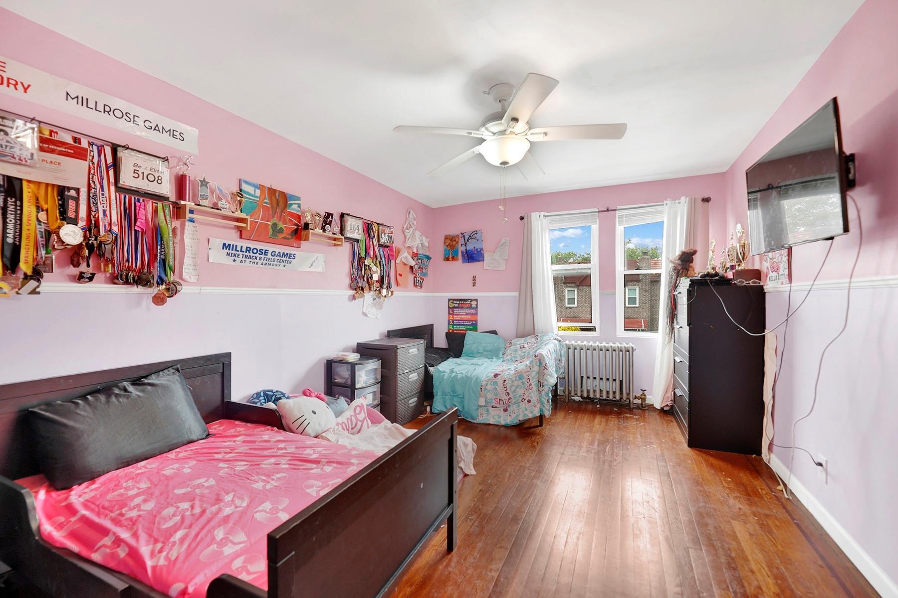 Single Family Anderson Rd  Queens, NY 11434, MLS-877846-13
