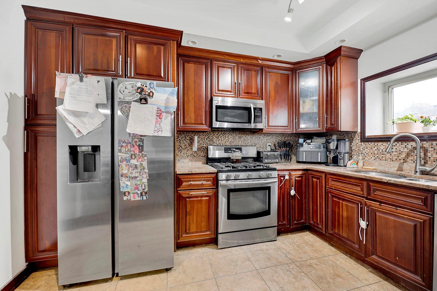 Single Family Anderson Rd  Queens, NY 11434, MLS-877846-19