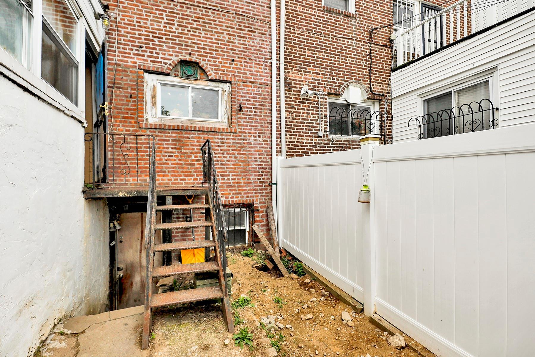 Single Family Anderson Rd  Queens, NY 11434, MLS-877846-22