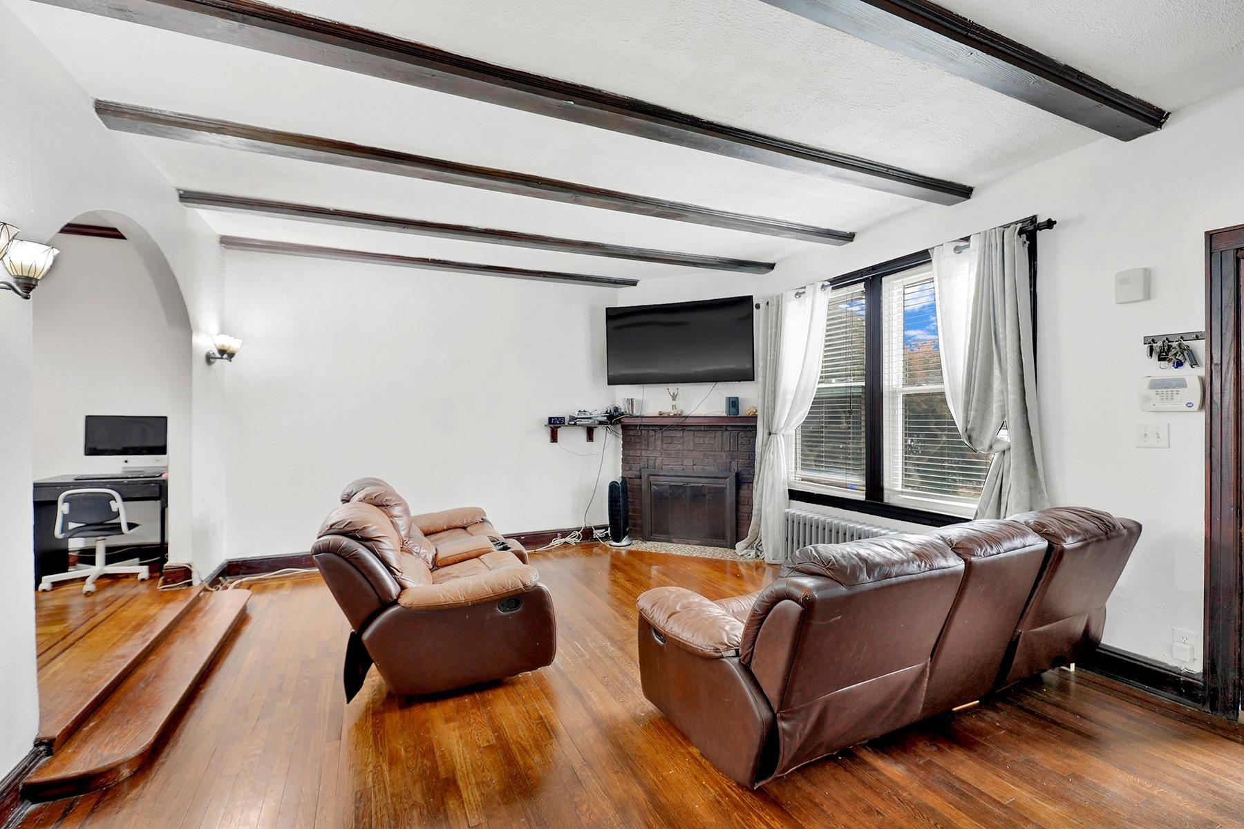 Single Family Anderson Rd  Queens, NY 11434, MLS-877846-4
