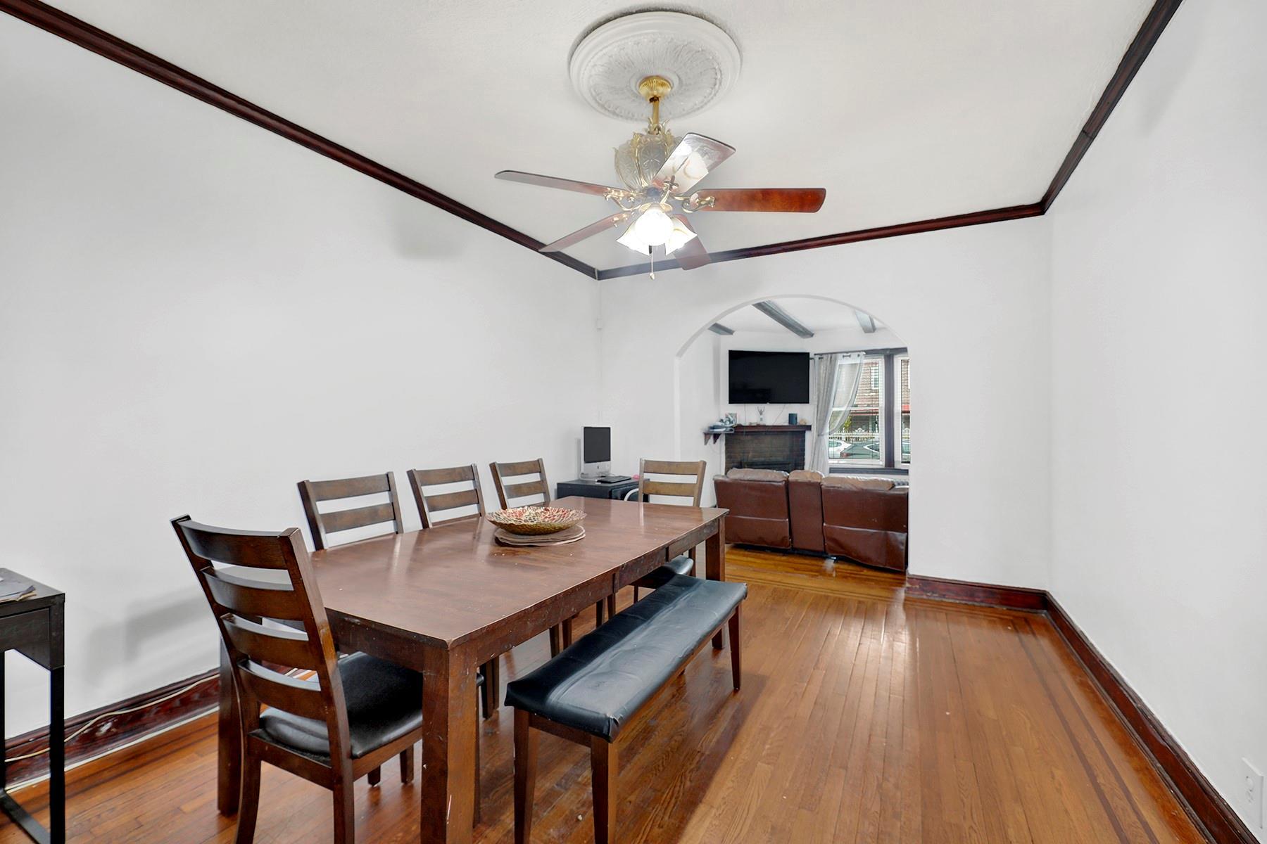 Single Family Anderson Rd  Queens, NY 11434, MLS-877846-7