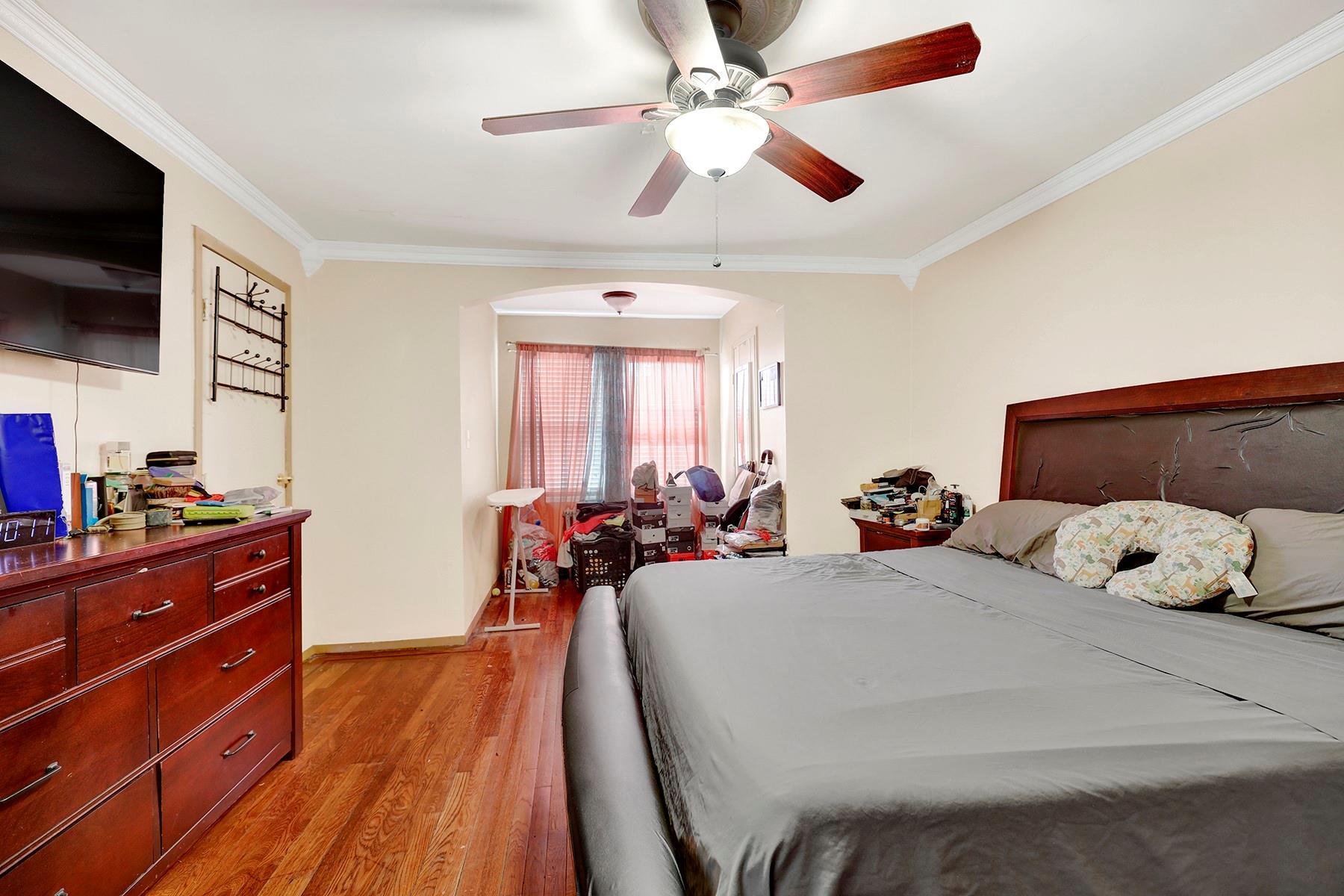 Single Family Anderson Rd  Queens, NY 11434, MLS-877846-8