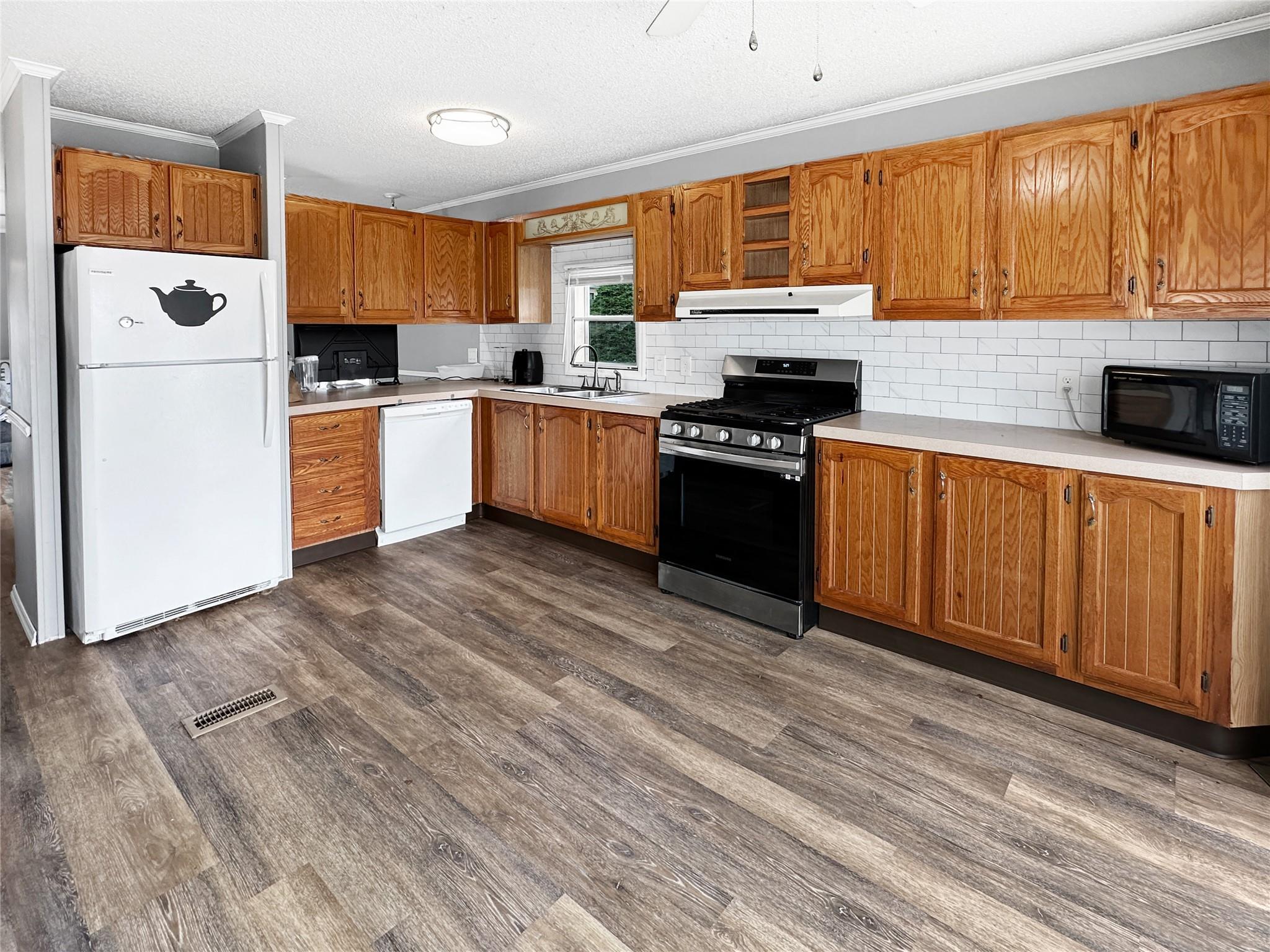 Single Family Van Wagner Lot #50  Dutchess County, NY 12603, MLS-877850-4