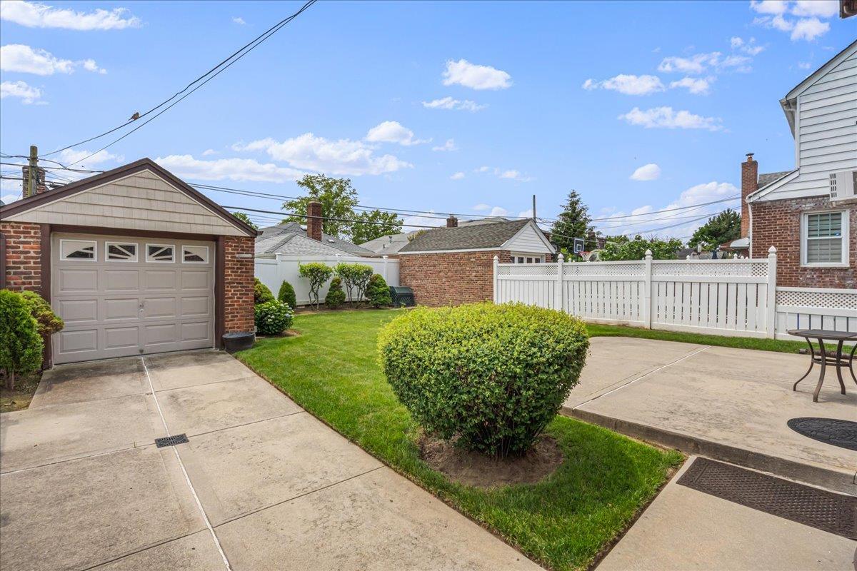 Single Family 25th  Queens, NY 11358, MLS-877857-20