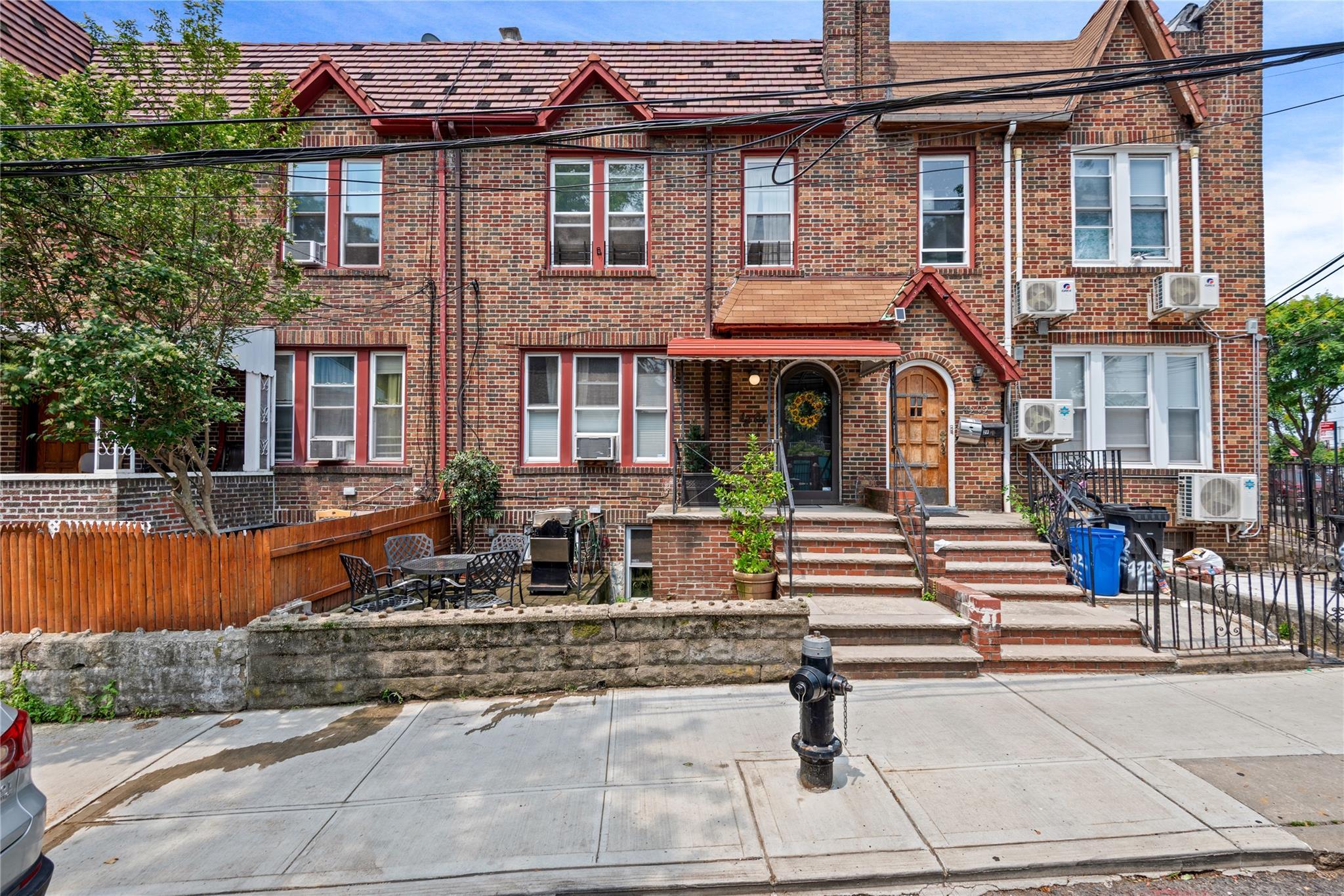 Single Family 64th  Queens, NY 11377, MLS-877863-24