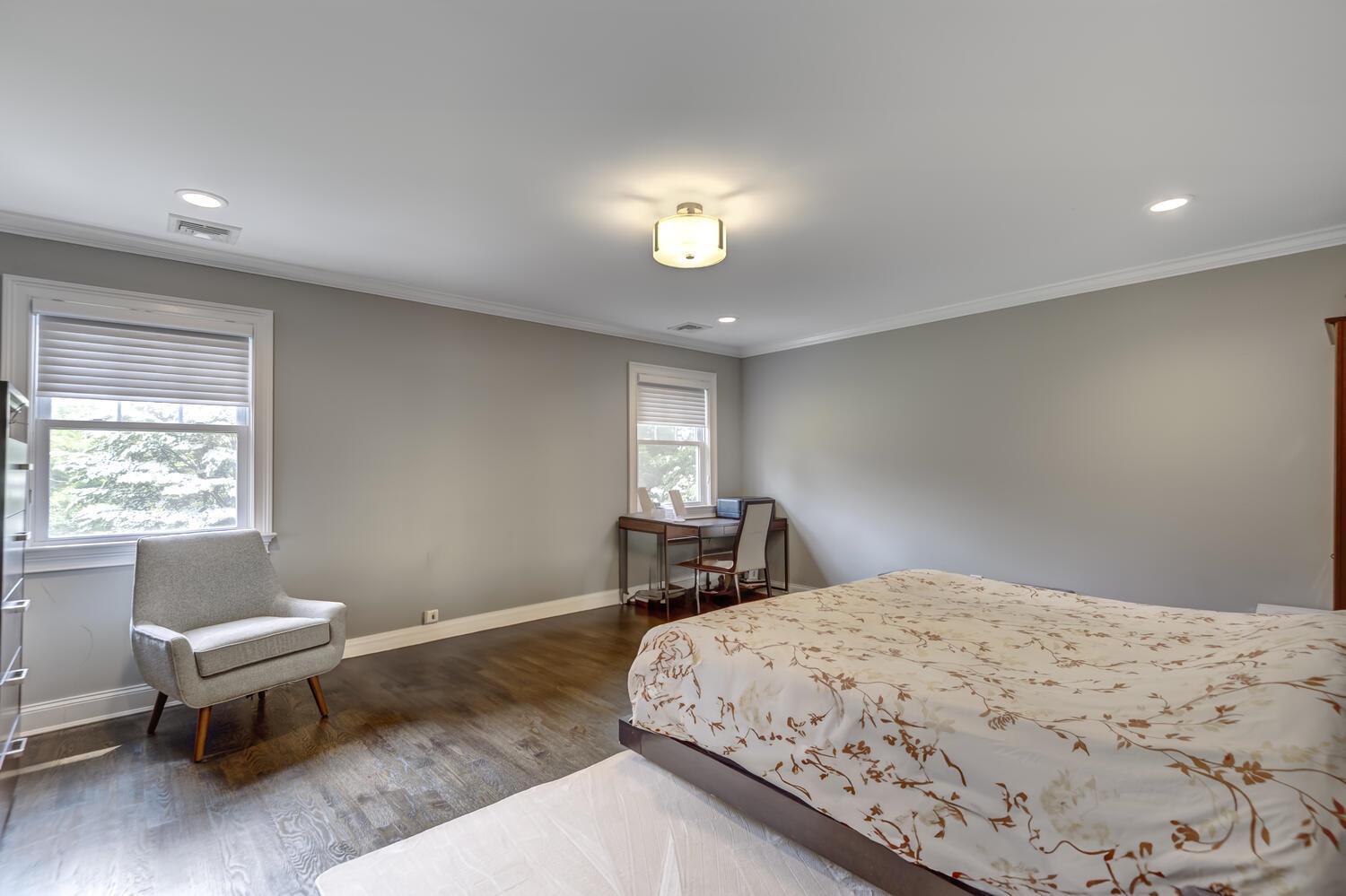 Single Family Weir  Nassau County, NY 11560, MLS-877892-17