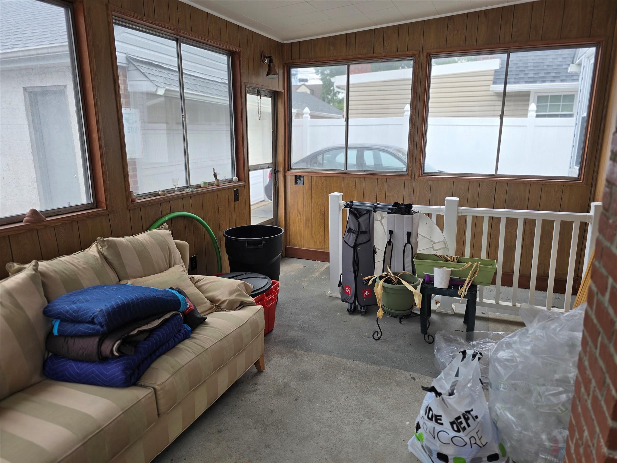 Single Family Dauntless  Nassau County, NY 11003, MLS-877899-11