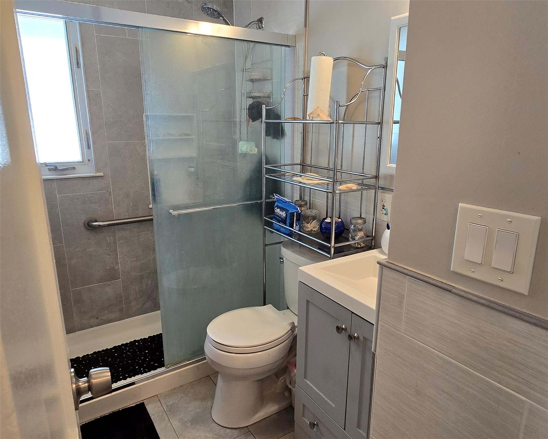 Single Family Dauntless  Nassau County, NY 11003, MLS-877899-15