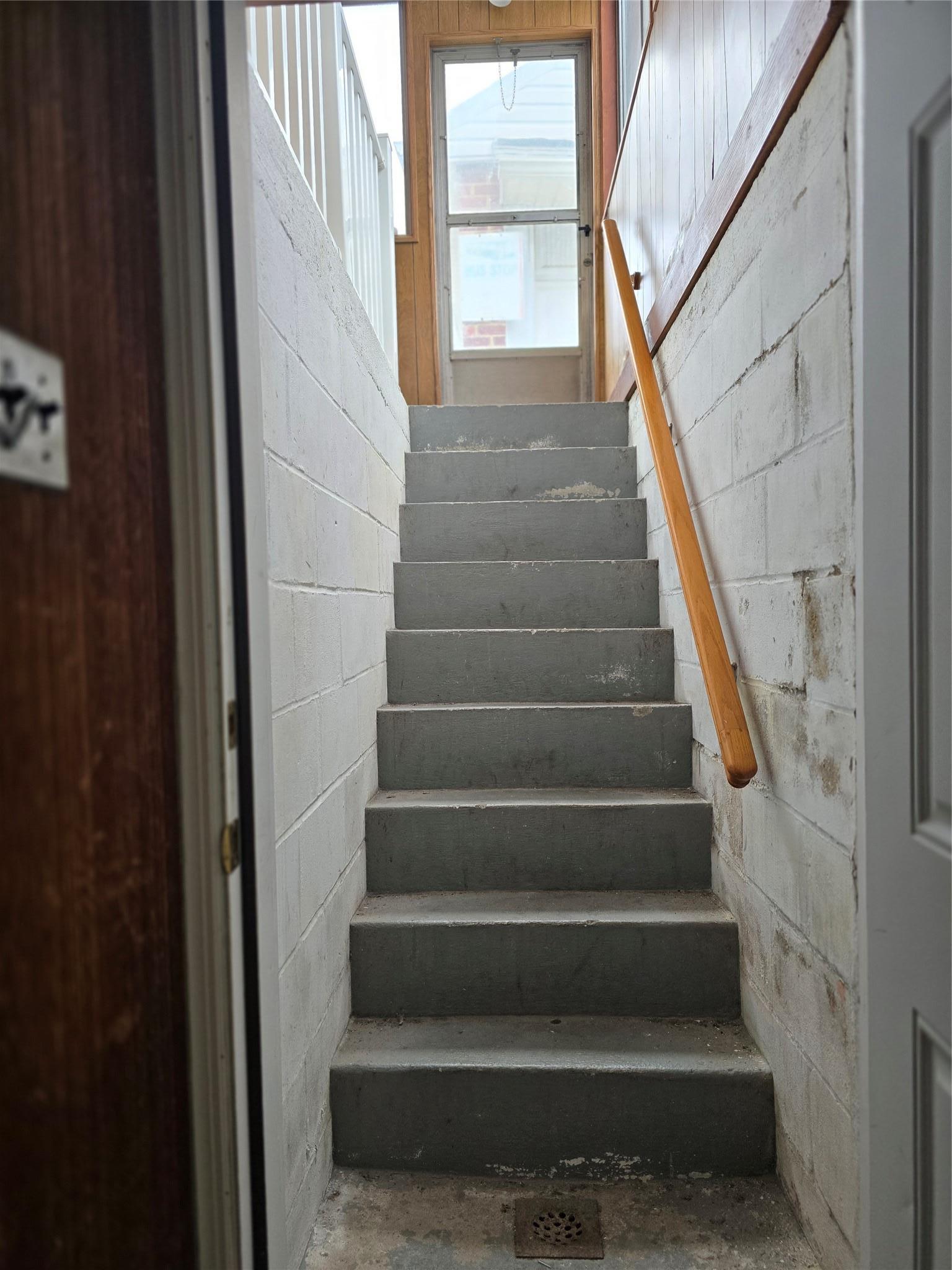 Single Family Dauntless  Nassau County, NY 11003, MLS-877899-22