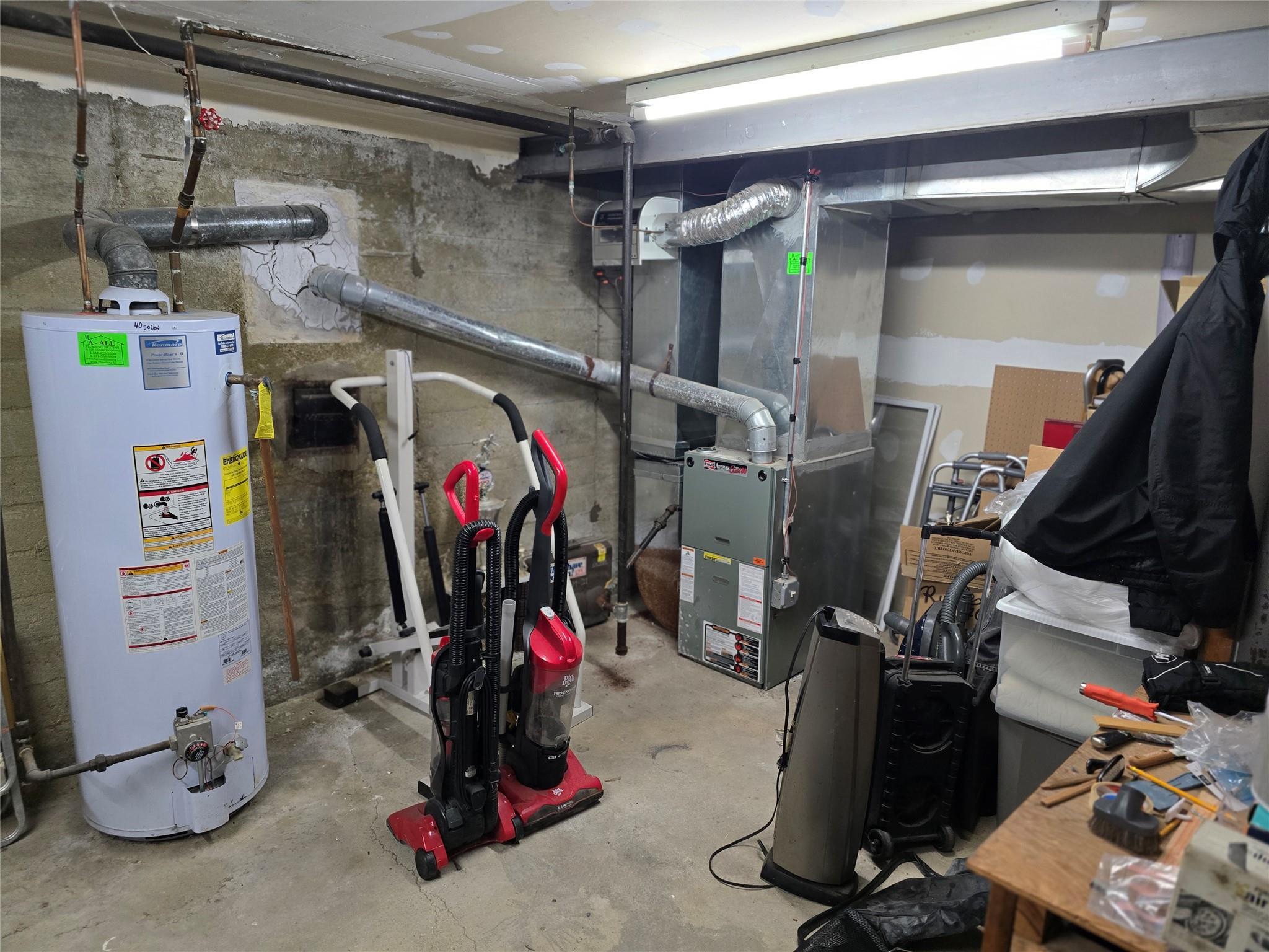 Single Family Dauntless  Nassau County, NY 11003, MLS-877899-25