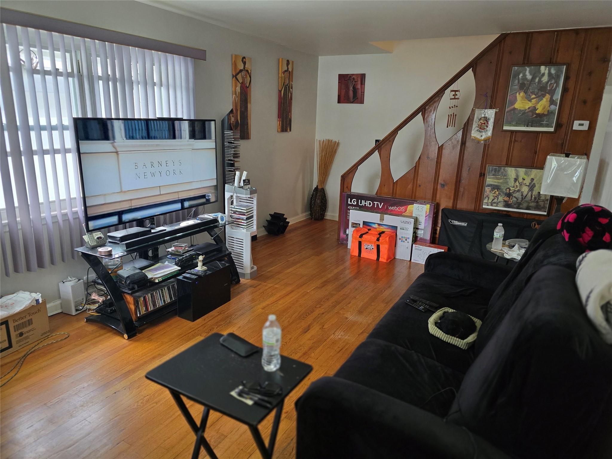 Single Family Dauntless  Nassau County, NY 11003, MLS-877899-4