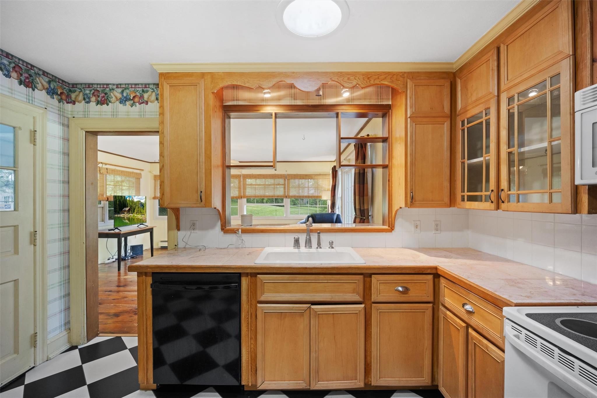 Single Family Tammany  Ulster County, NY 12401, MLS-877924-15