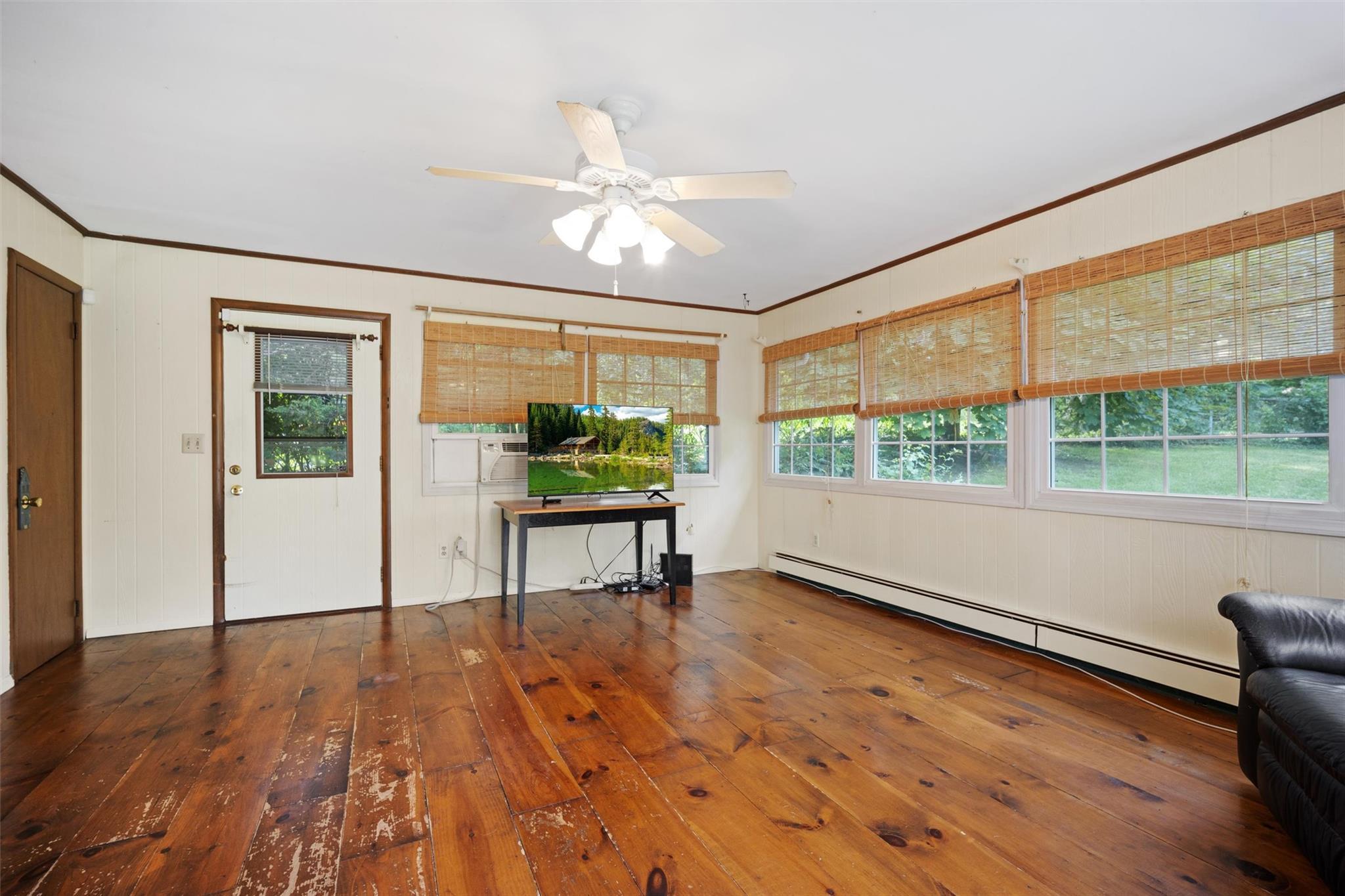 Single Family Tammany  Ulster County, NY 12401, MLS-877924-16