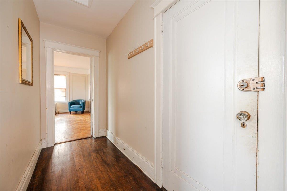 Single Family Morgan  Bronx, NY 10469, MLS-877931-4
