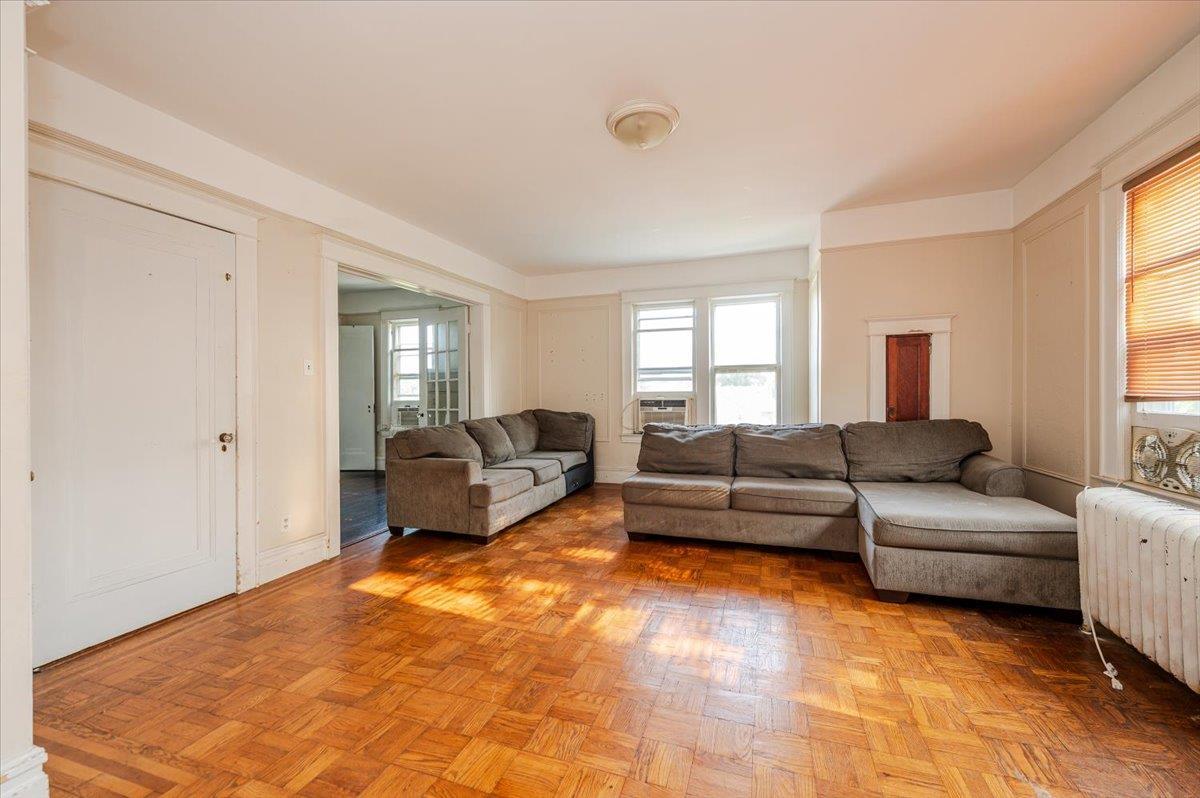 Single Family Morgan  Bronx, NY 10469, MLS-877931-5
