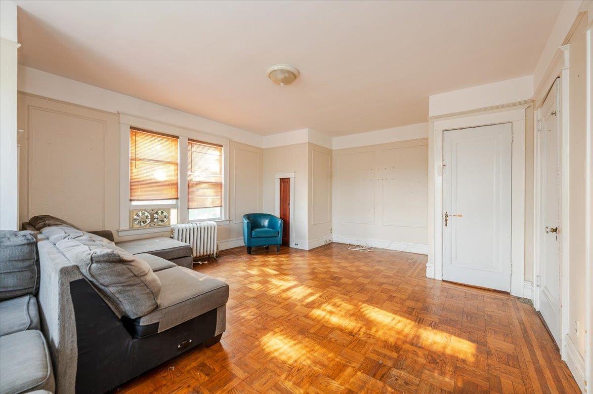 Single Family Morgan  Bronx, NY 10469, MLS-877931-6