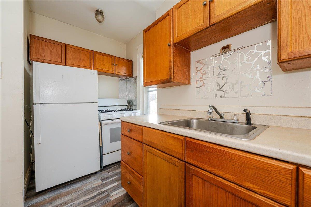 Single Family Morgan  Bronx, NY 10469, MLS-877931-9