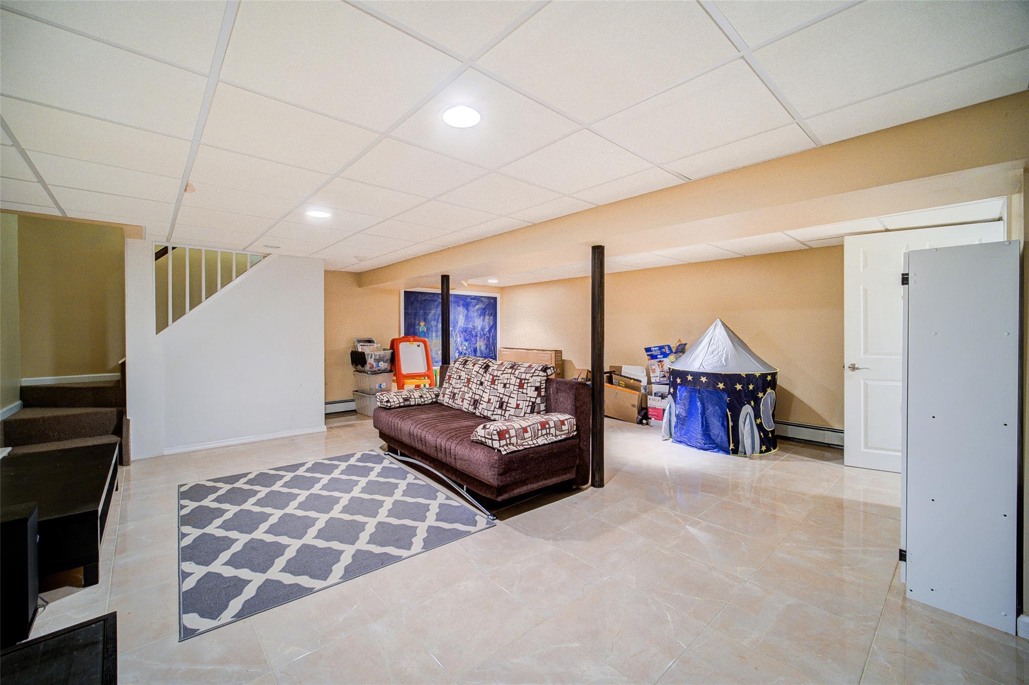 Single Family Highland  Suffolk County, NY 11746, MLS-877937-36