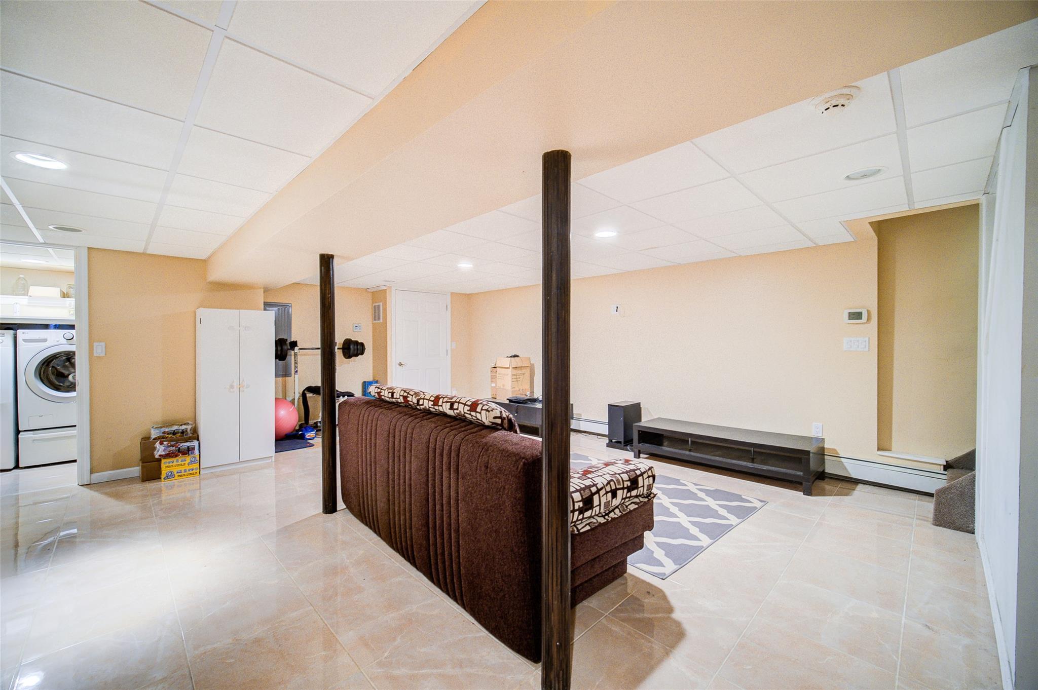 Single Family Highland  Suffolk County, NY 11746, MLS-877937-37