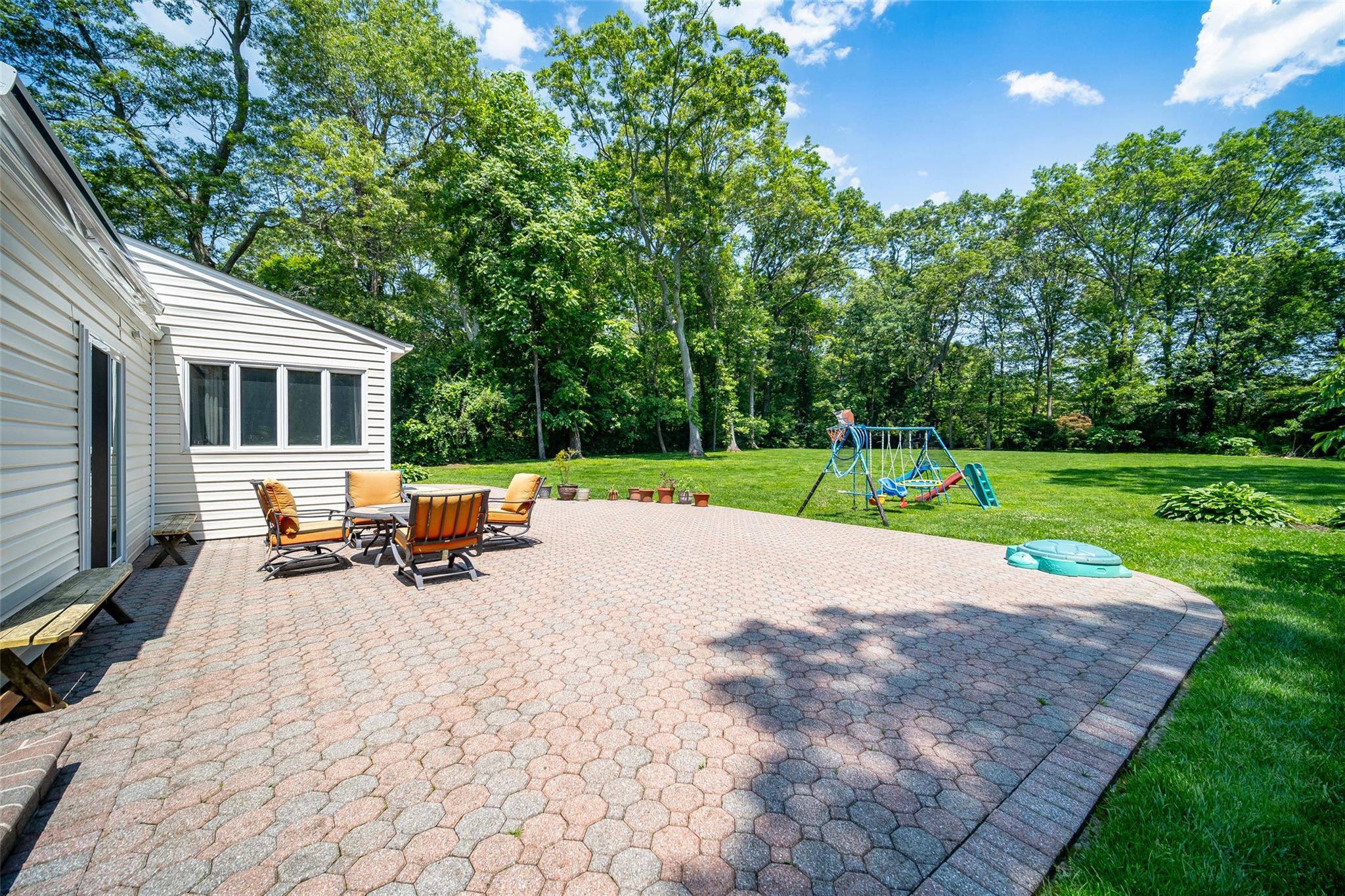Single Family Highland  Suffolk County, NY 11746, MLS-877937-40