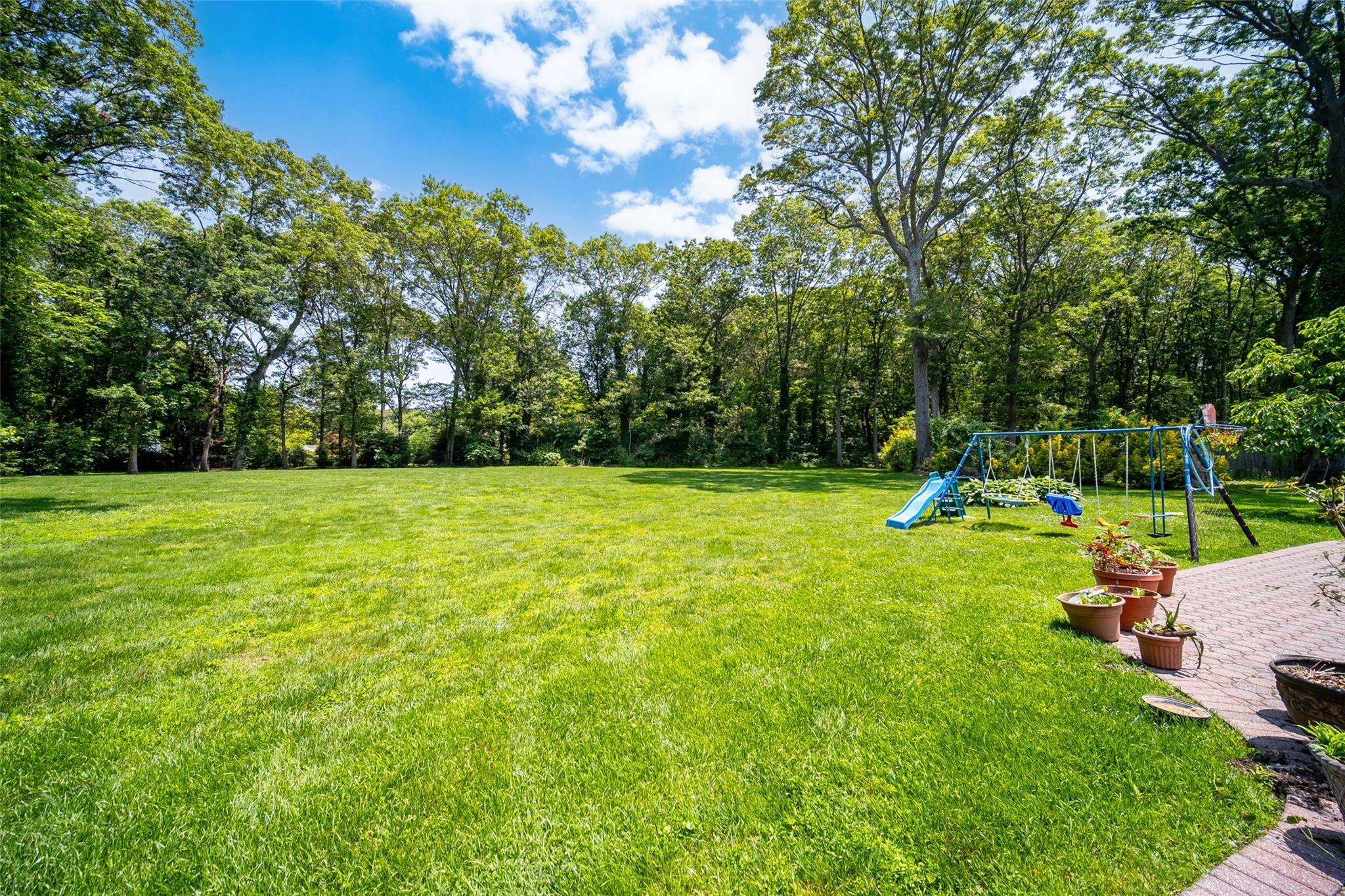 Single Family Highland  Suffolk County, NY 11746, MLS-877937-43