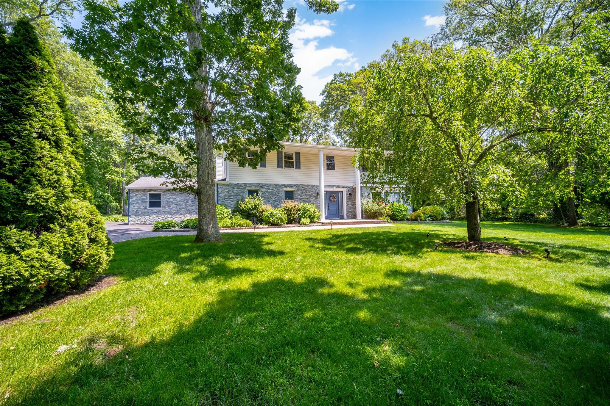 Single Family Highland  Suffolk County, NY 11746, MLS-877937-47