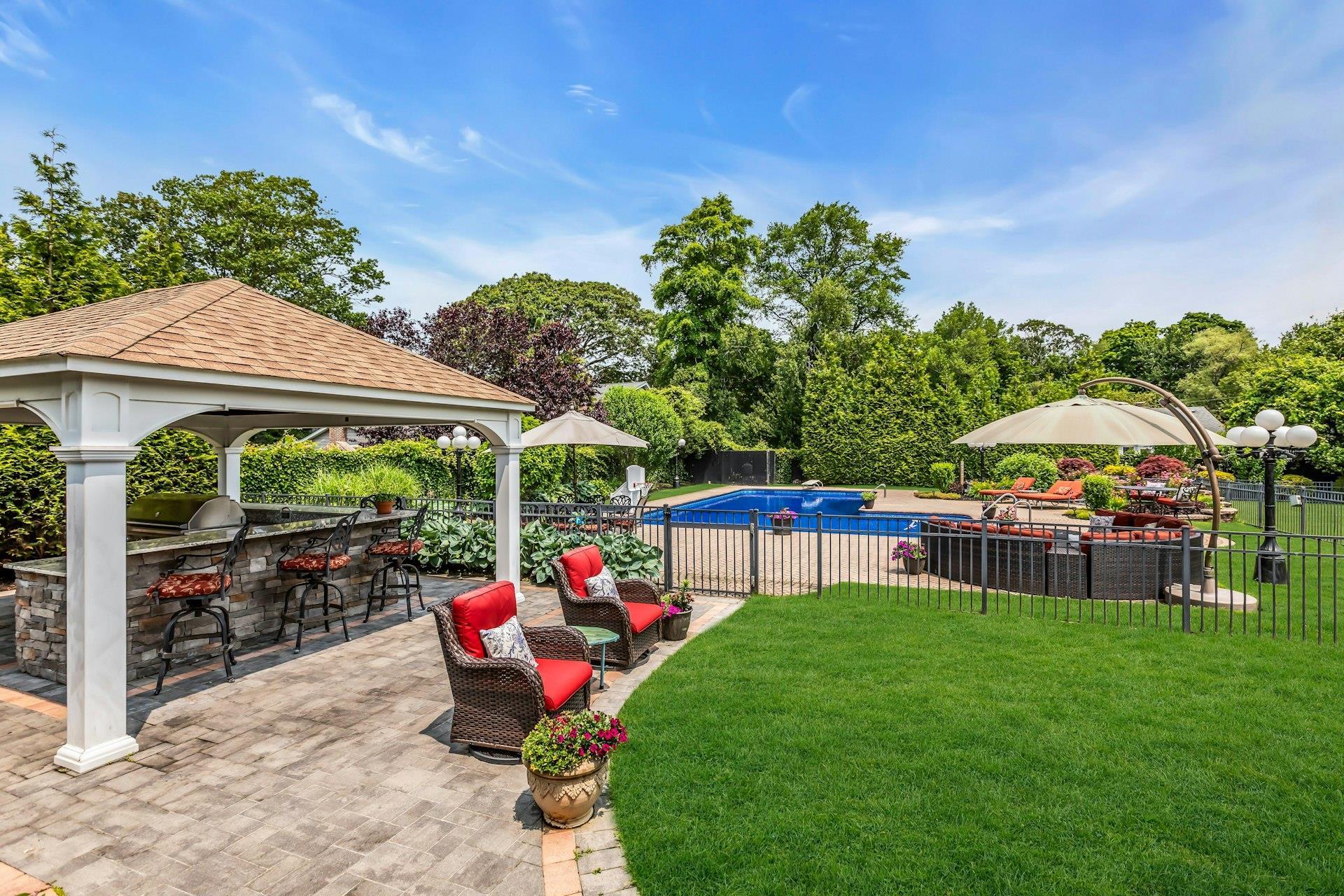 Single Family Poplar  Suffolk County, NY 11705, MLS-877944-37