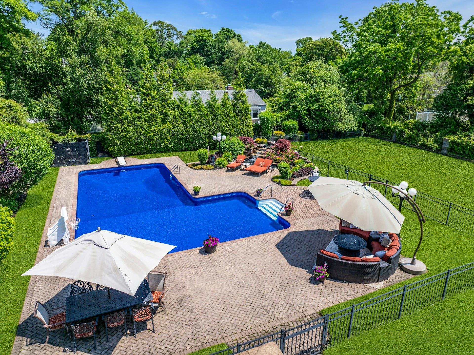 Single Family Poplar  Suffolk County, NY 11705, MLS-877944-42