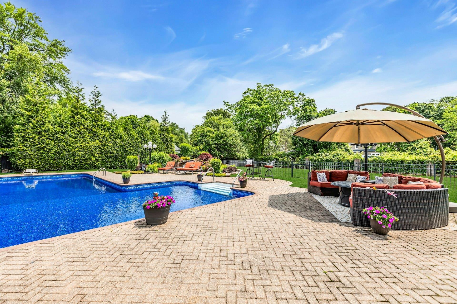 Single Family Poplar  Suffolk County, NY 11705, MLS-877944-43