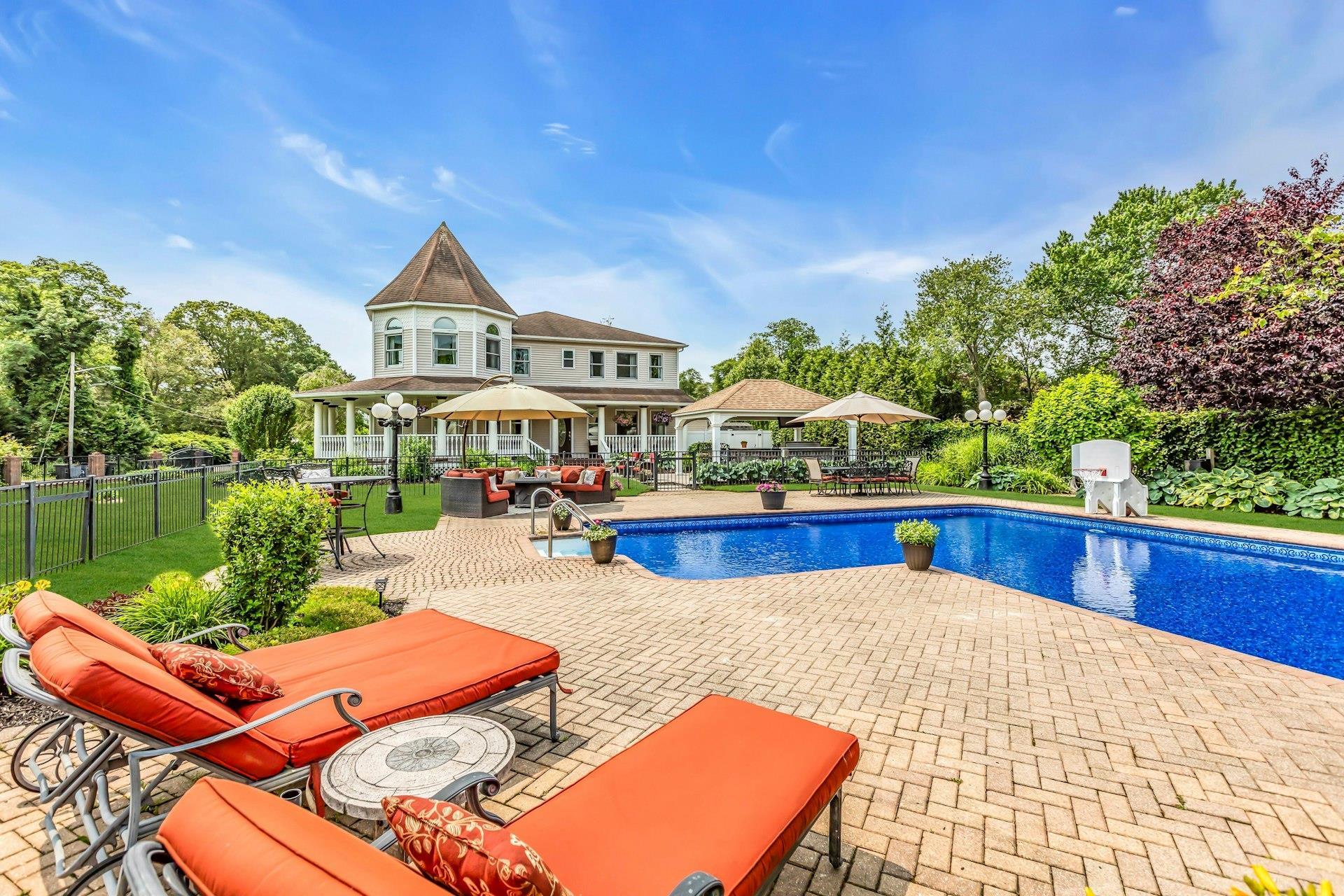 Single Family Poplar  Suffolk County, NY 11705, MLS-877944-45