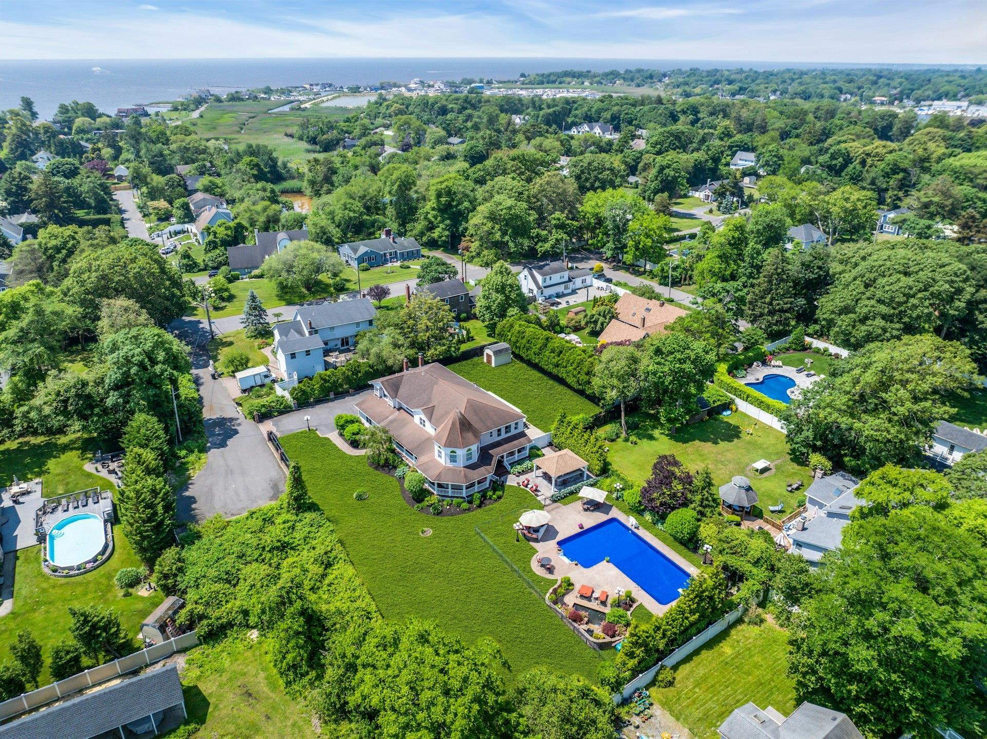Single Family Poplar  Suffolk County, NY 11705, MLS-877944-49