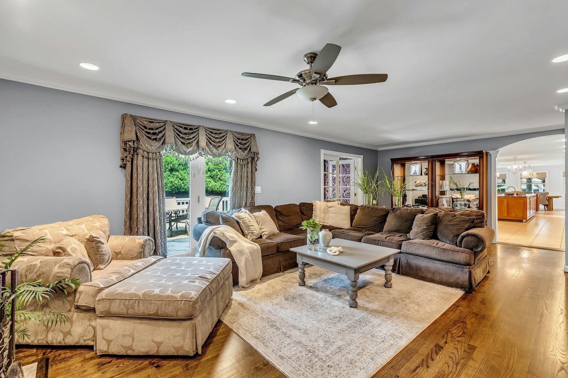 Single Family Poplar  Suffolk County, NY 11705, MLS-877944-6