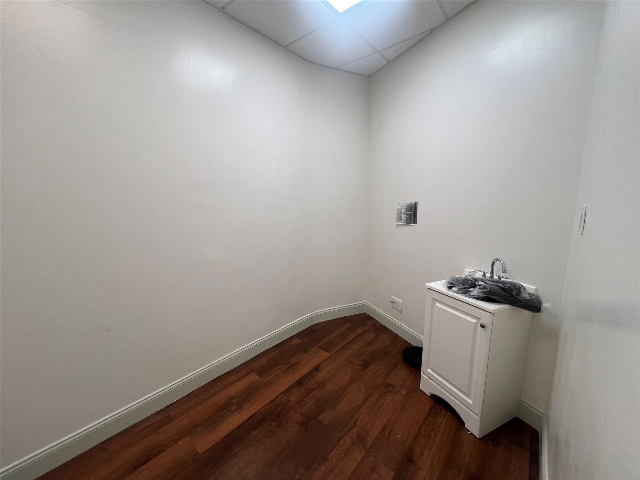 Commercial Lease Franklin  Bronx, NY 10456, MLS-877969-4