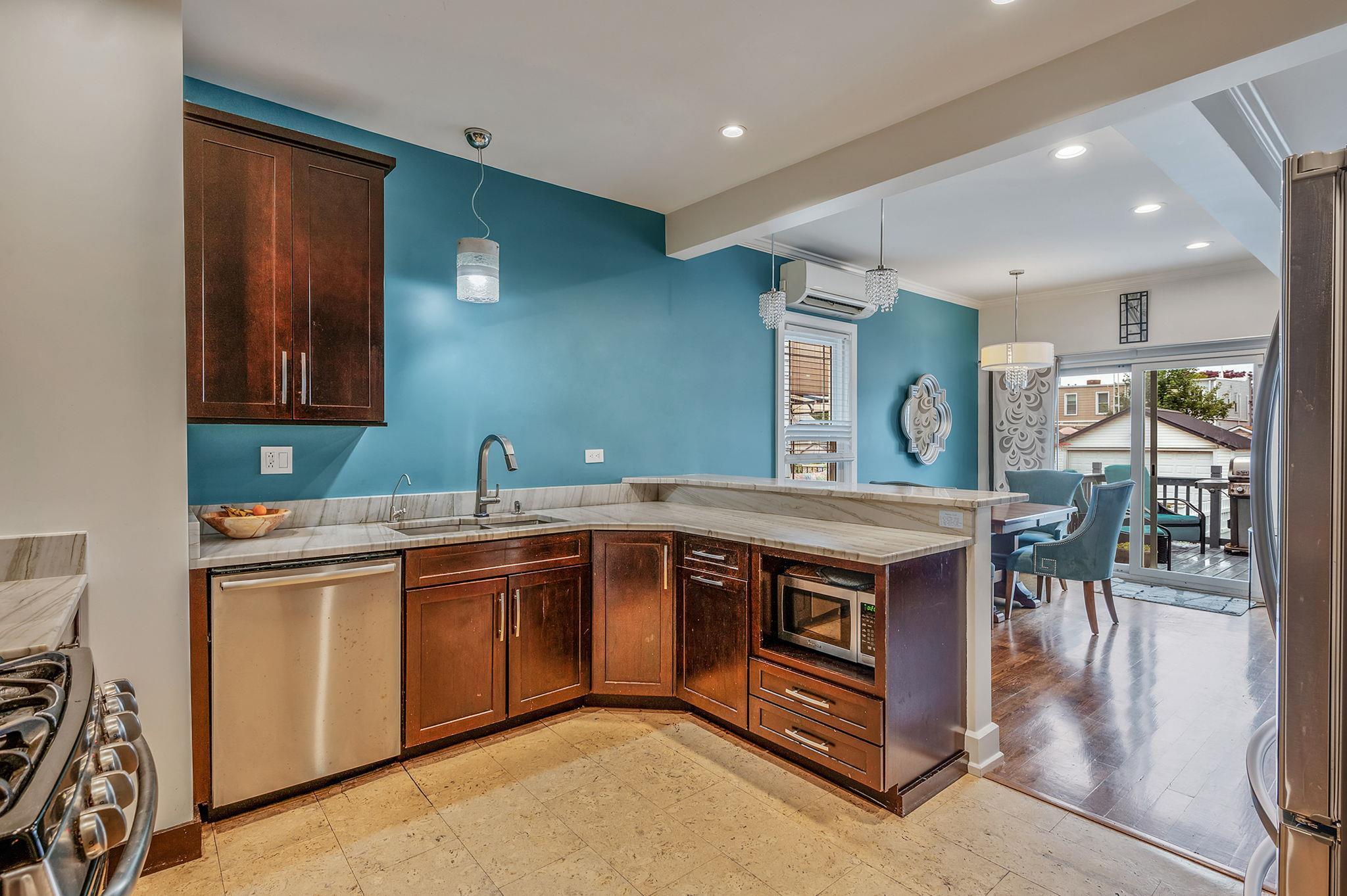 Single Family 79th  Queens, NY 11379, MLS-877973-17