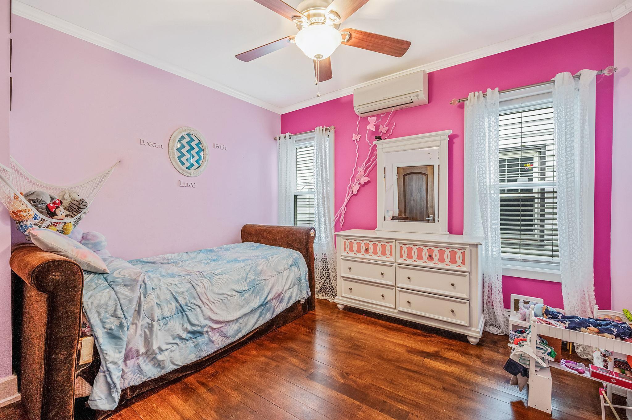 Single Family 79th  Queens, NY 11379, MLS-877973-25