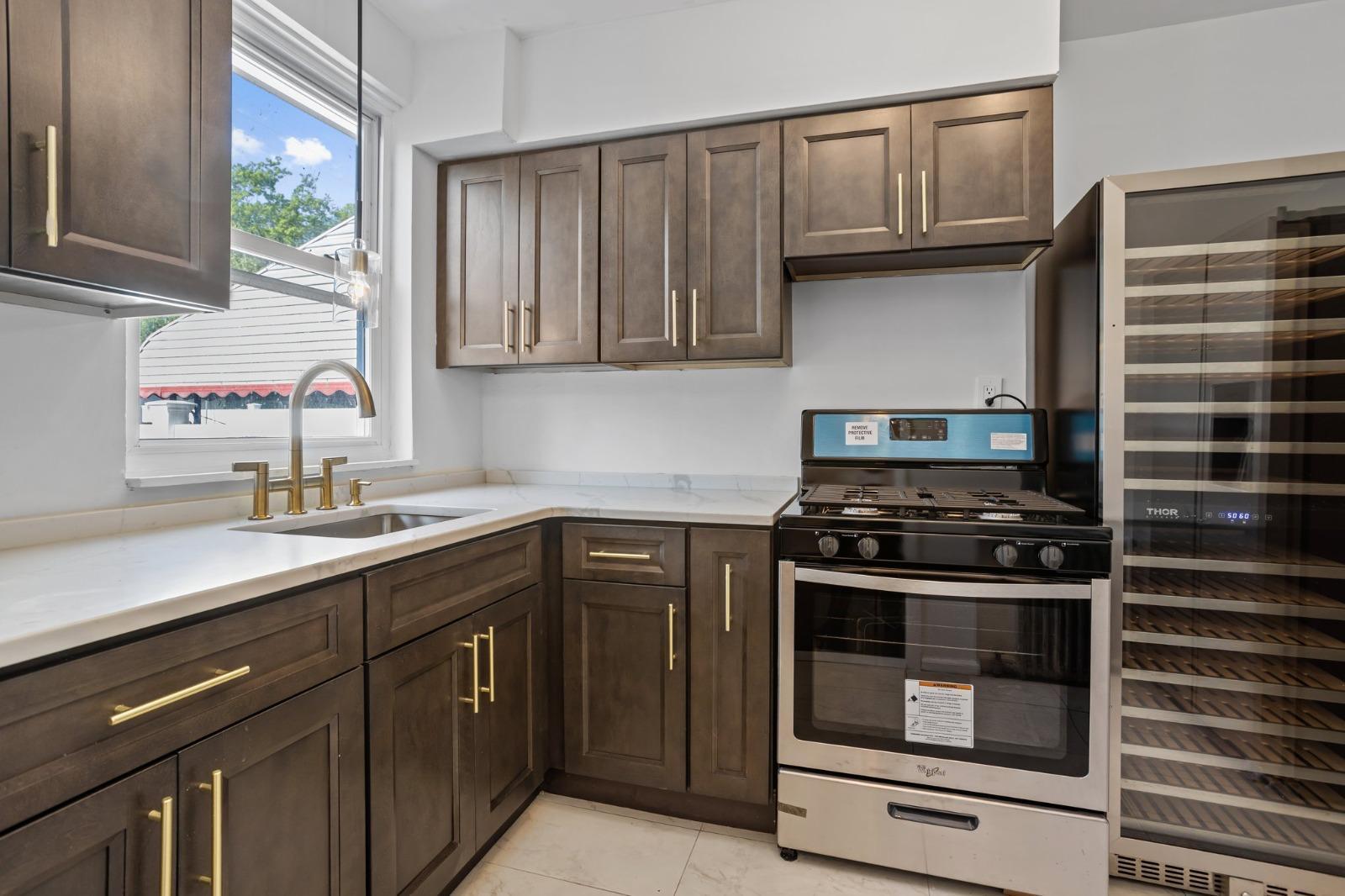 Single Family Station  Queens, NY 11358, MLS-877975-2