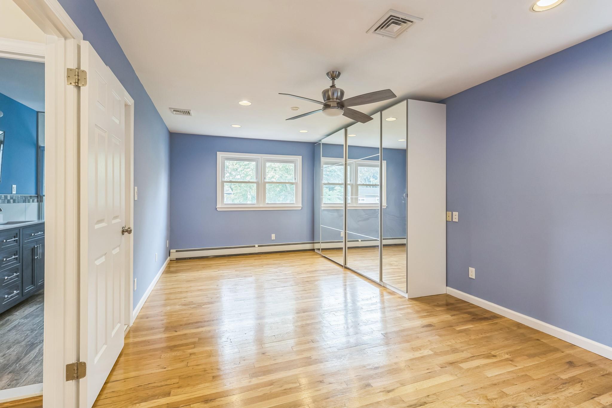 Single Family Tulipwood  Suffolk County, NY 11725, MLS-877986-18