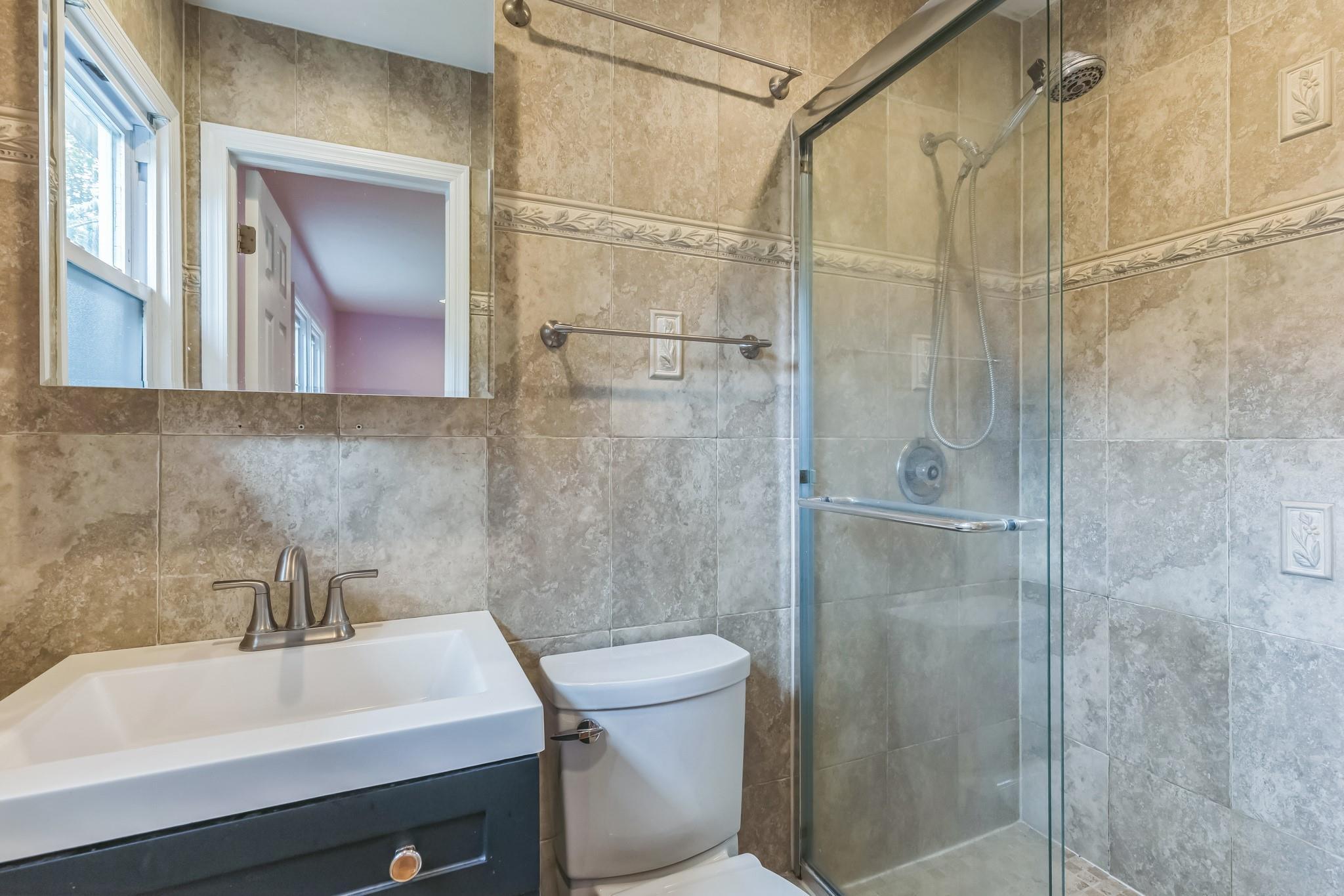 Single Family Tulipwood  Suffolk County, NY 11725, MLS-877986-25