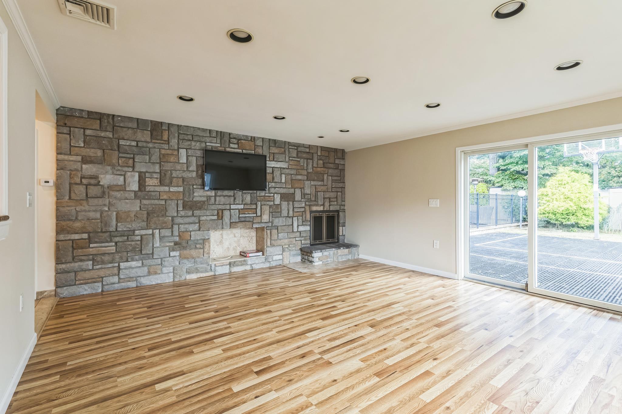 Single Family Tulipwood  Suffolk County, NY 11725, MLS-877986-9