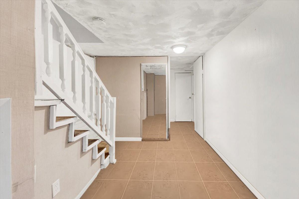 Single Family Edson  Bronx, NY 10466, MLS-878016-15