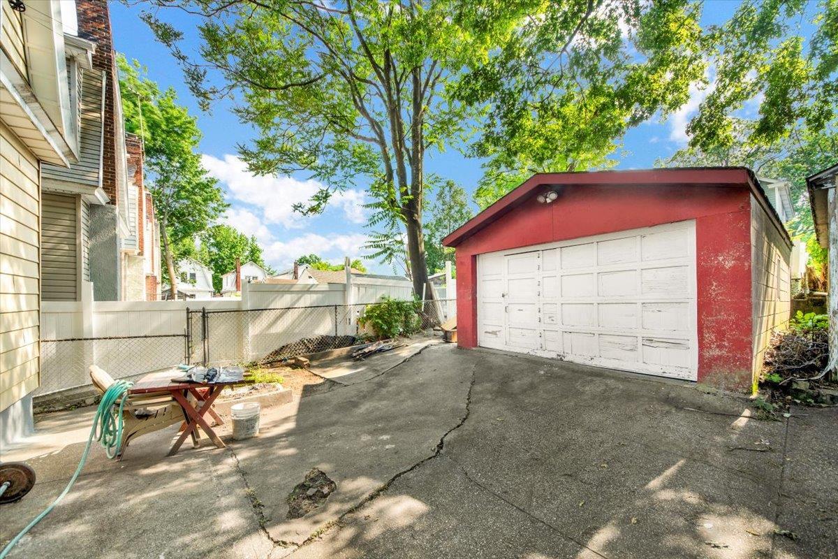 Single Family Edson  Bronx, NY 10466, MLS-878016-20