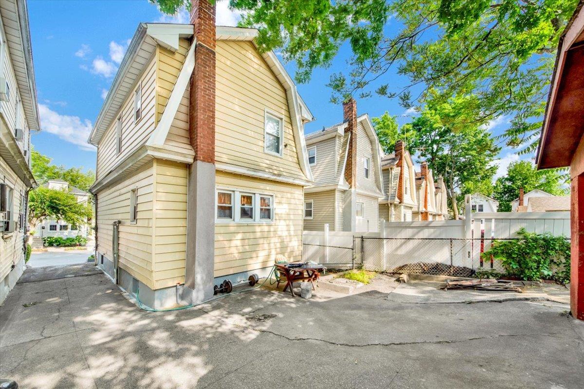 Single Family Edson  Bronx, NY 10466, MLS-878016-21