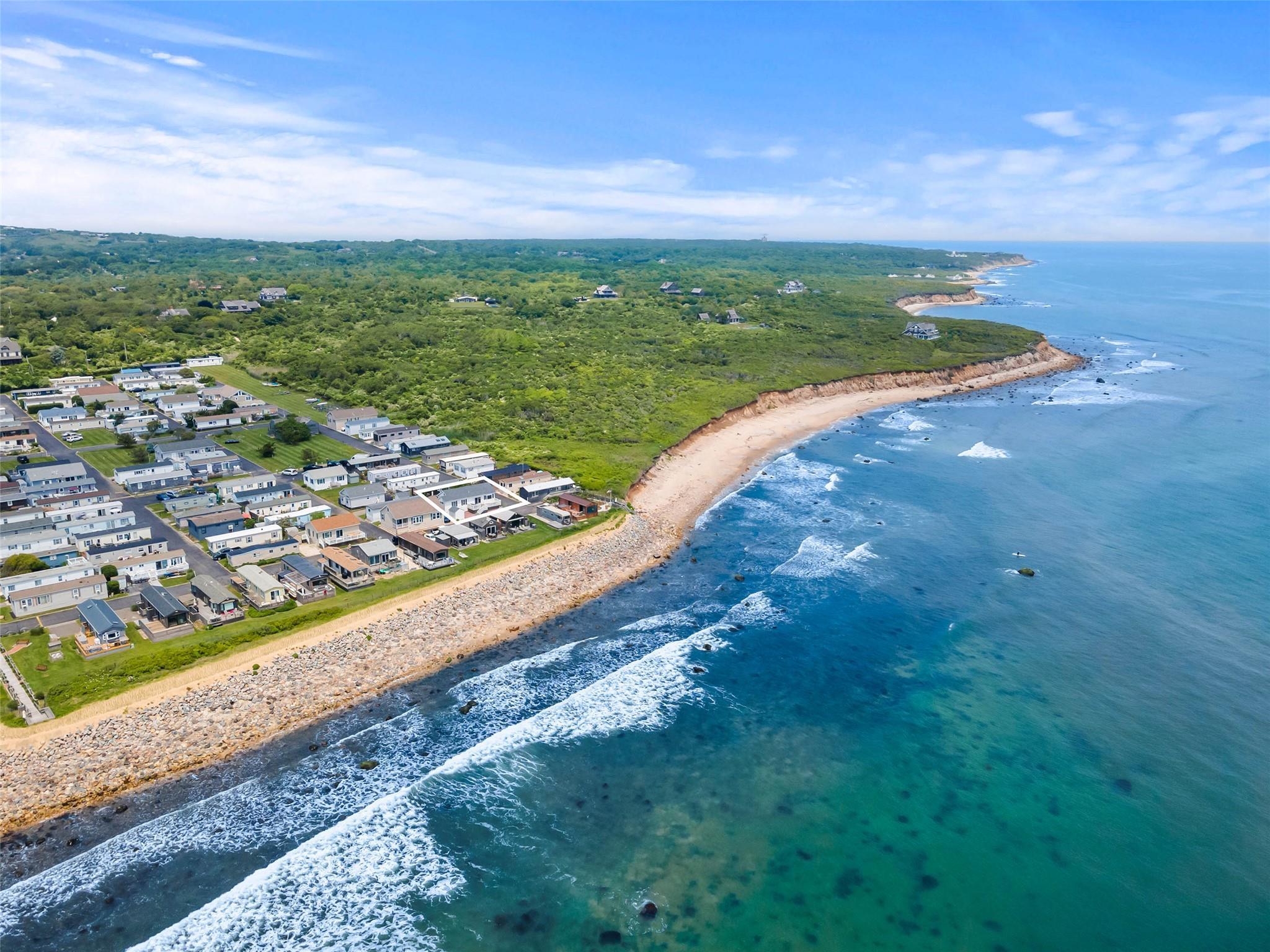 Condo Deforest  Suffolk County, NY 11954, MLS-878025-3